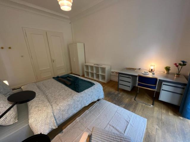 Chambres Privees -Private Room- Dans Un Spacieux Appartement - 100M2 Centre Proche Gare 牟罗兹 外观 照片